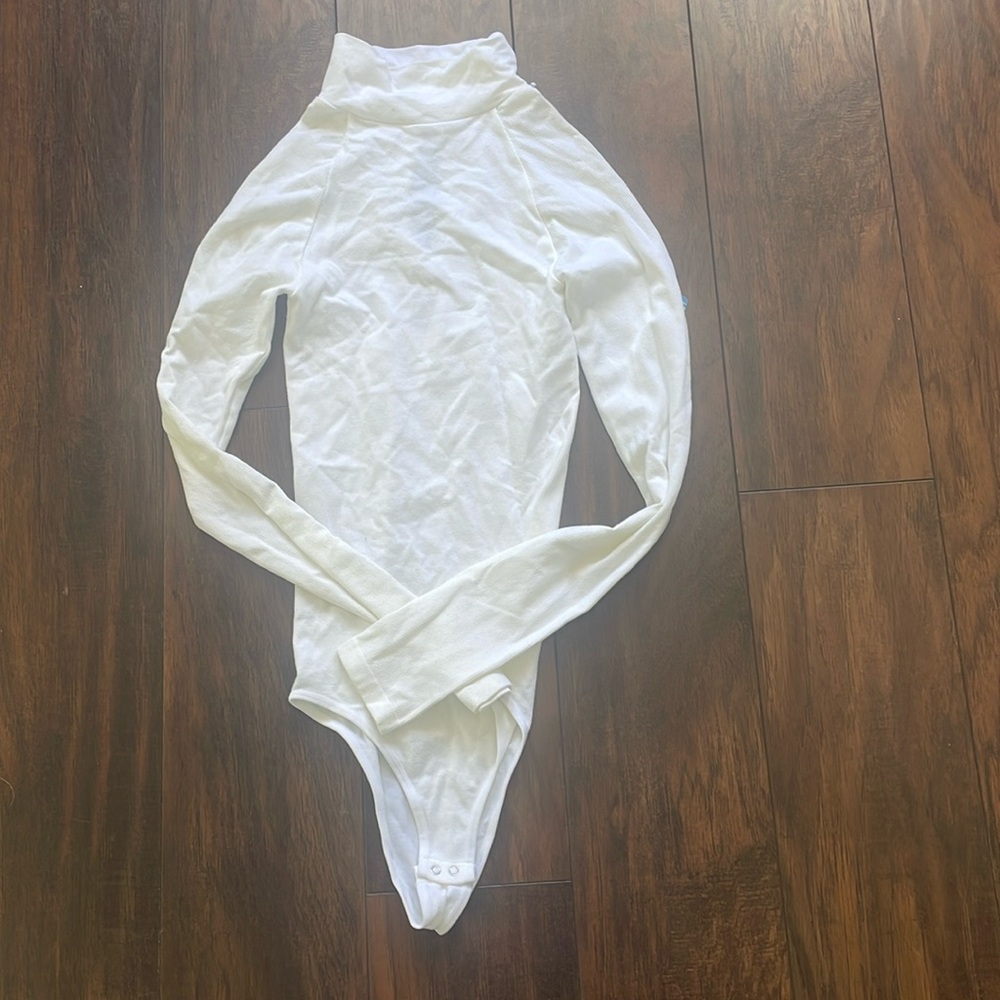 Free People Intimately Long sleeve turtleneck bodysuit white Size M